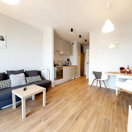 Modern On Wroclawska With Balcony Апартаменти Краків