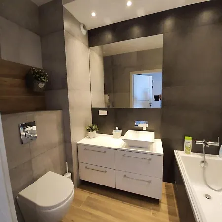 Modern On Wroclawska With Balcony * Krakov