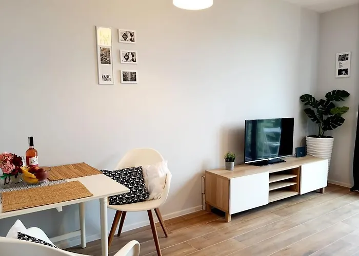 Modern On Wroclawska With Balcony Apartman